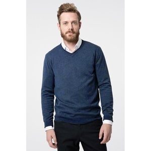 Le Chateau V-Neck Pullover Sweater